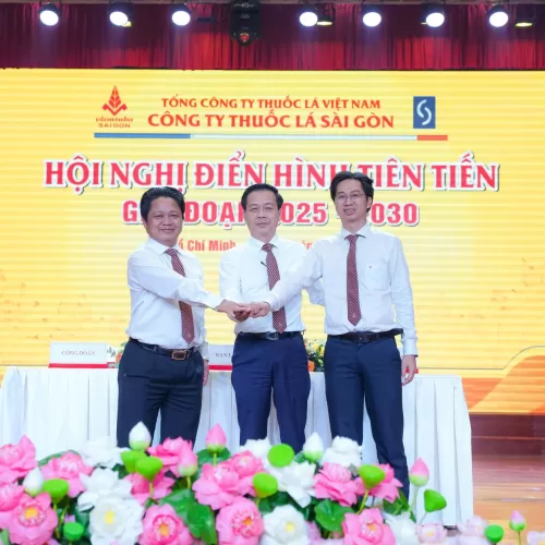 Công ty Thuốc lá Sài Gòn tuyên dương điển hình tiên tiến & phát động thi đua giai đoạn 2025 - 2030